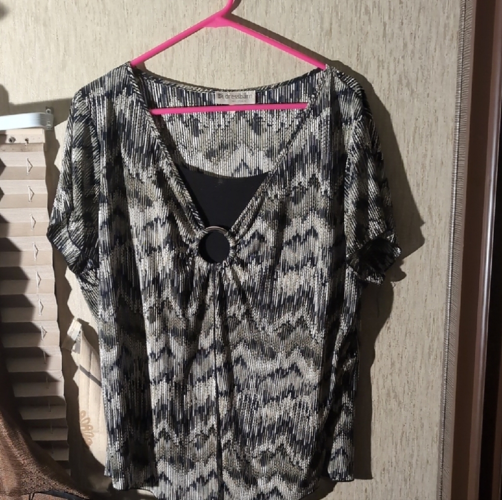 Elegant Black and White Patterned Blouse